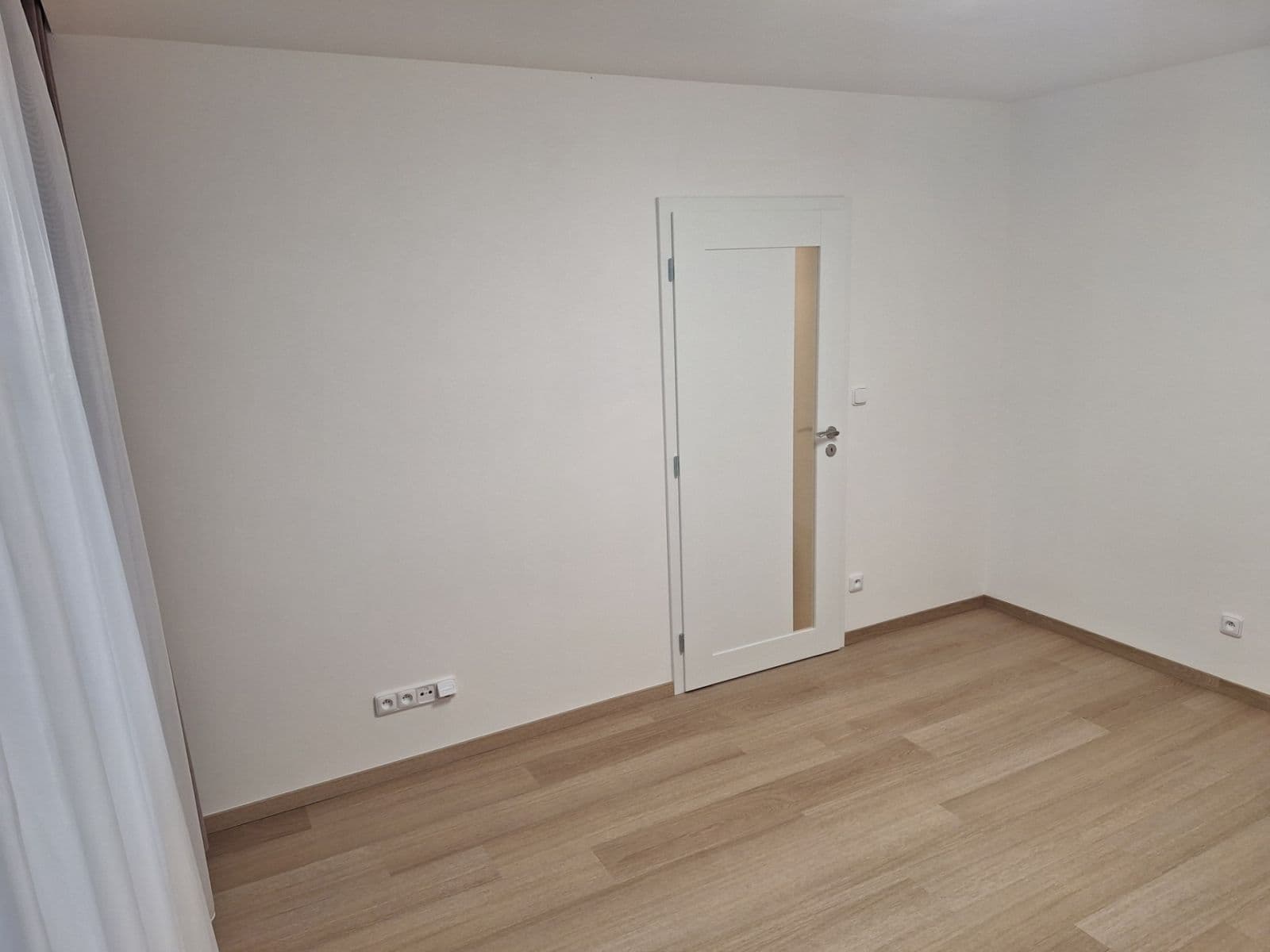 2 bedroom flat to rent, 55 m², Mahulenina, Prague, Prague 2 bedroom flat to rent, 55 m², Mahulenina, Prague, Prague