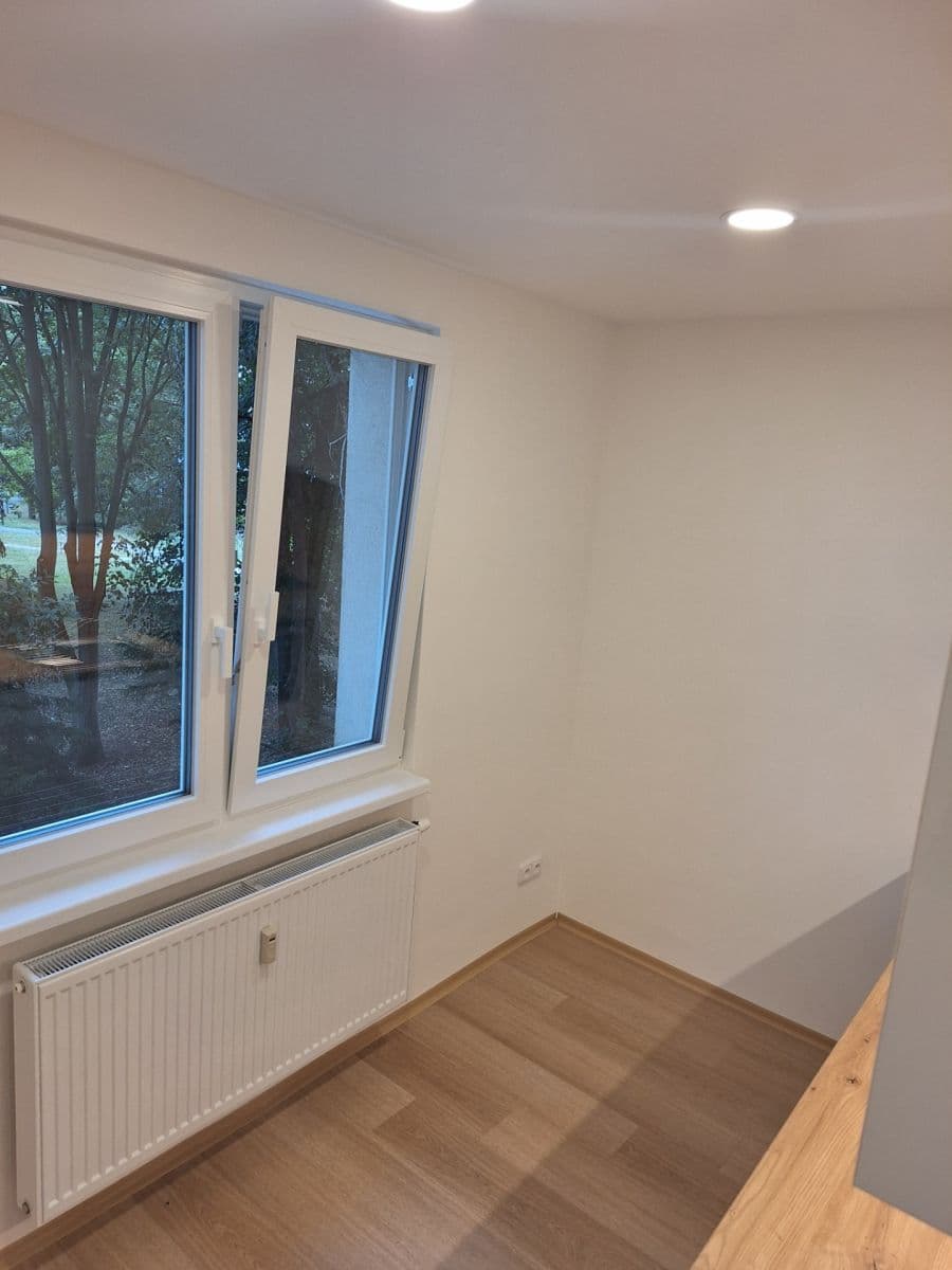 2 bedroom flat to rent, 55 m², Mahulenina, Prague, Prague 2 bedroom flat to rent, 55 m², Mahulenina, Prague, Prague