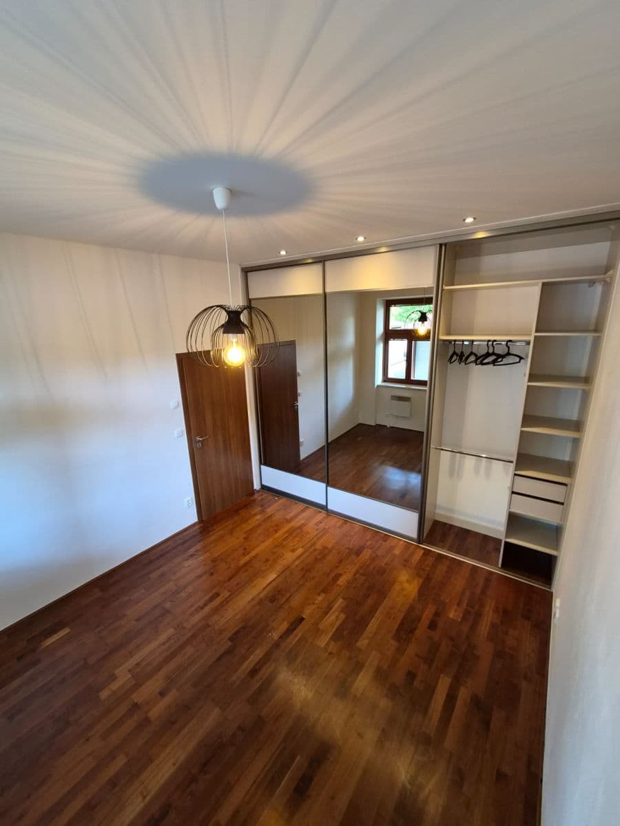 1 bedroom with open-plan kitchen flat to rent, 56 m², Vranovská, Brno, Jihomoravský Region 1 bedroom with open-plan kitchen flat to rent, 56 m², Vranovská, Brno, Jihomoravský Region