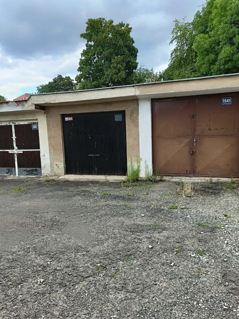 garage to rent, 20 m², Sociální péče, Ústí nad Labem, Ústecký Region garage to rent, 20 m², Sociální péče, Ústí nad Labem, Ústecký Region