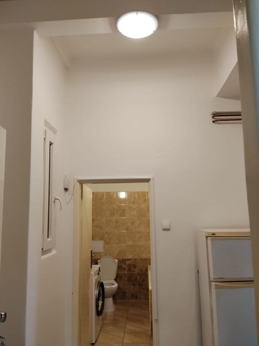 Studio flat to rent, 36 m², Školní, Prague, Prague Studio flat to rent, 36 m², Školní, Prague, Prague