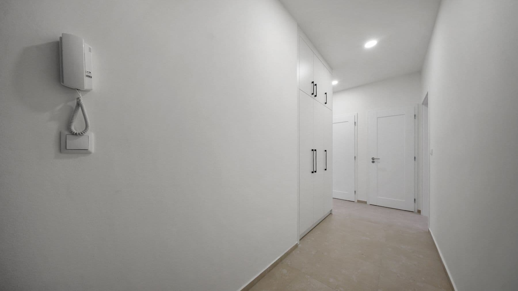 1 bedroom with open-plan kitchen flat to rent, 55 m², Jeseniova, Prague, Prague 1 bedroom with open-plan kitchen flat to rent, 55 m², Jeseniova, Prague, Prague