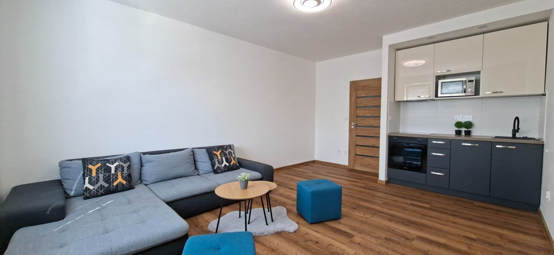 Studio flat to rent, 30 m², Tymákov, Plzeňský Region Studio flat to rent, 30 m², Tymákov, Plzeňský Region