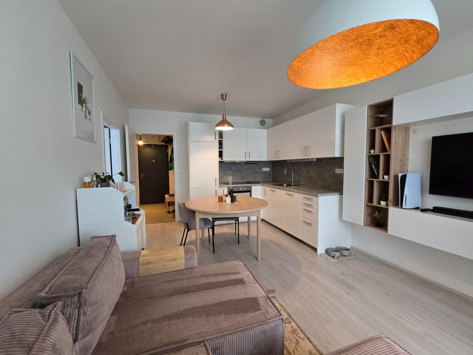 1 bedroom with open-plan kitchen flat to rent, 51 m², Ondrákové, Prague, Prague 1 bedroom with open-plan kitchen flat to rent, 51 m², Ondrákové, Prague, Prague