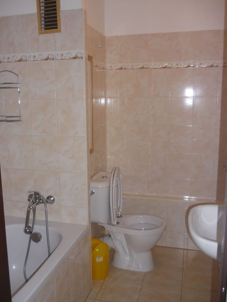 1 bedroom flat to rent, 34 m², Dukelských bojovníků, Znojmo, Jihomoravský Region 1 bedroom flat to rent, 34 m², Dukelských bojovníků, Znojmo, Jihomoravský Region