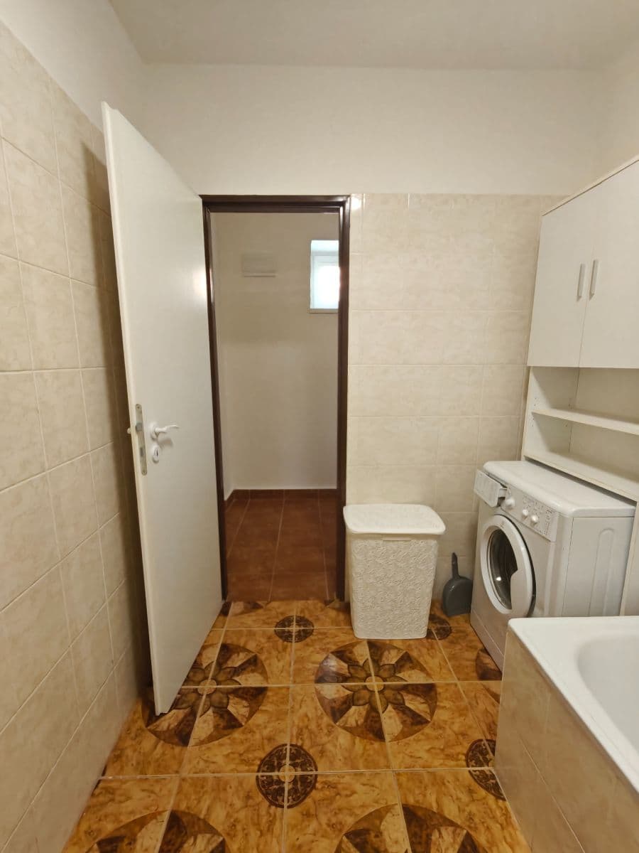 Studio flat to rent, 34 m², Zámecká, Kynšperk nad Ohří, Karlovarský Region Studio flat to rent, 34 m², Zámecká, Kynšperk nad Ohří, Karlovarský Region