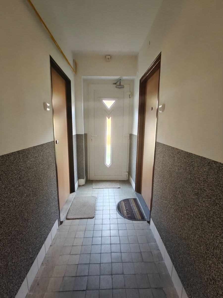 Studio flat to rent, 34 m², Zámecká, Kynšperk nad Ohří, Karlovarský Region Studio flat to rent, 34 m², Zámecká, Kynšperk nad Ohří, Karlovarský Region