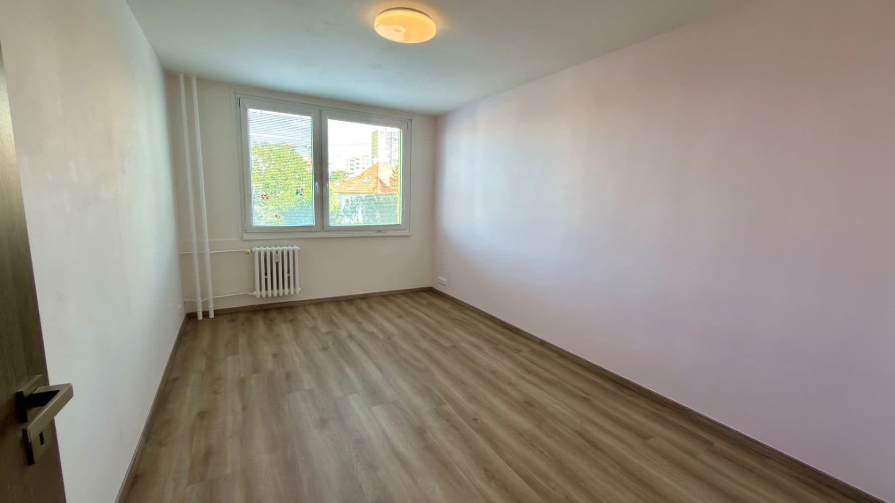 2 bedroom with open-plan kitchen flat to rent, 85 m², Růženínská, Prague, Prague 2 bedroom with open-plan kitchen flat to rent, 85 m², Růženínská, Prague, Prague