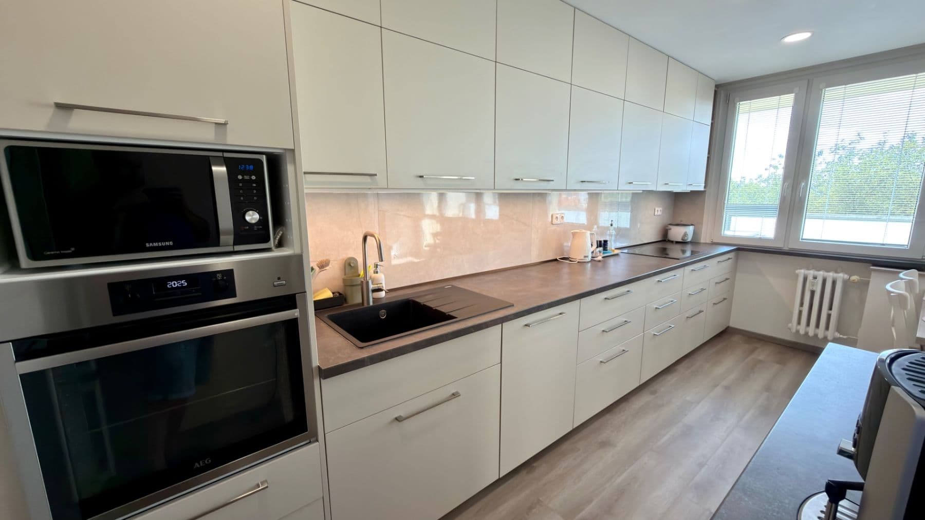2 bedroom with open-plan kitchen flat to rent, 85 m², Růženínská, Prague, Prague 2 bedroom with open-plan kitchen flat to rent, 85 m², Růženínská, Prague, Prague