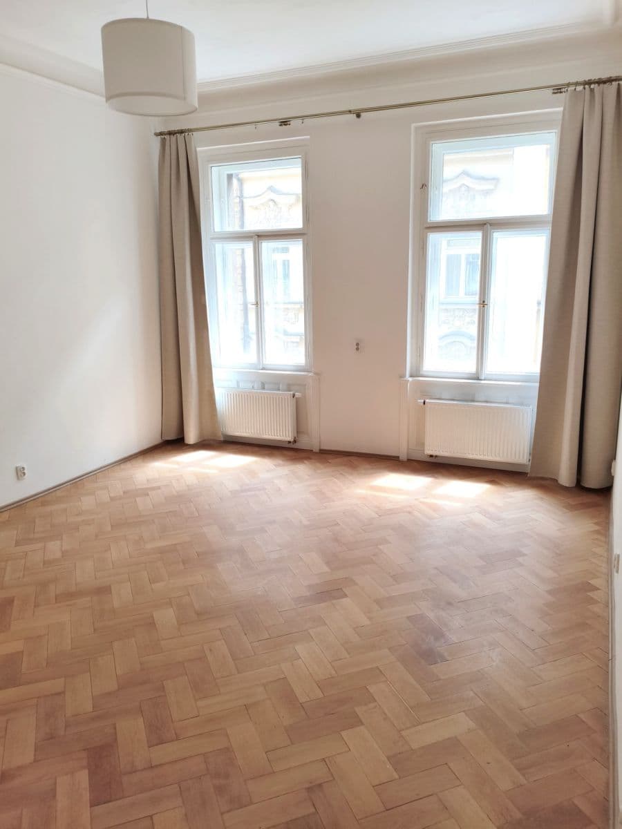 Studio flat to rent, 39 m², Soukenická, Prague, Prague Studio flat to rent, 39 m², Soukenická, Prague, Prague