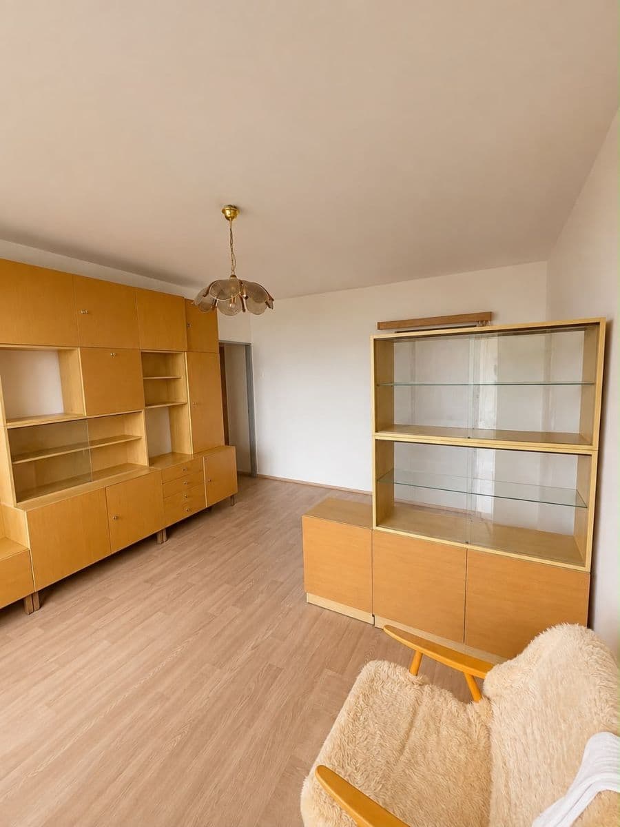 2 bedroom with open-plan kitchen flat to rent, 62 m², Markušova, Prague, Prague 2 bedroom with open-plan kitchen flat to rent, 62 m², Markušova, Prague, Prague