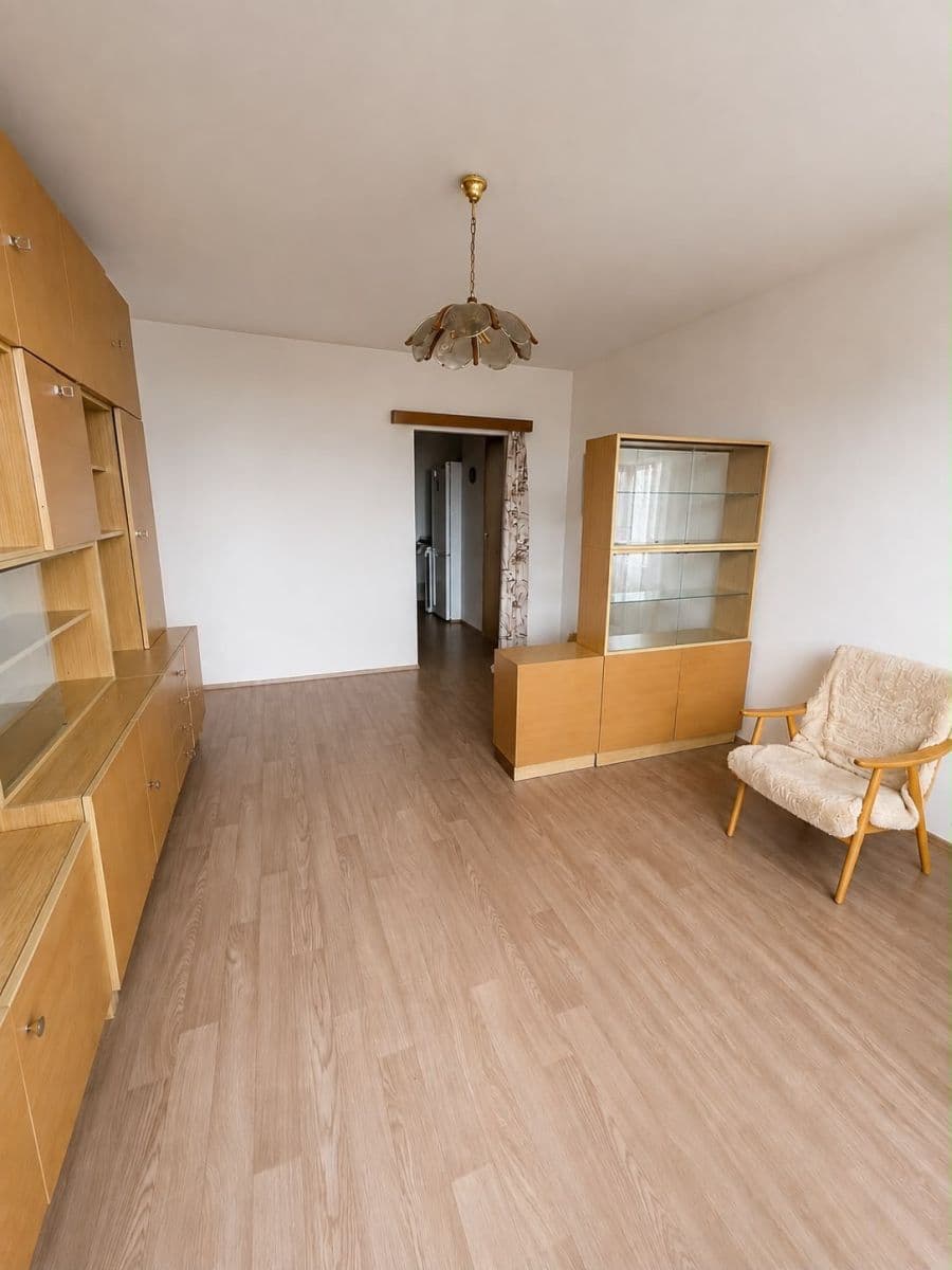 2 bedroom with open-plan kitchen flat to rent, 62 m², Markušova, Prague, Prague 2 bedroom with open-plan kitchen flat to rent, 62 m², Markušova, Prague, Prague