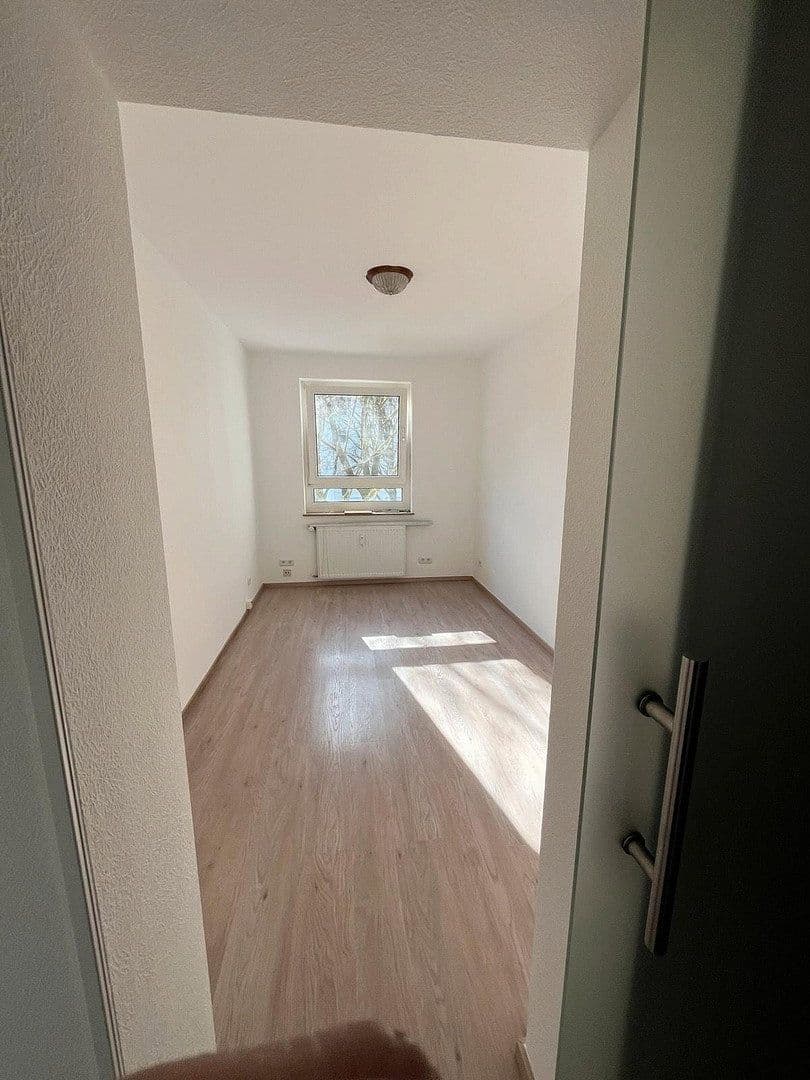3 bedroom flat for sale, 69 m², Heuchelheimer Straße 168, Bad Homburg vor der Höhe, Hesse 3 bedroom flat for sale, 69 m², Heuchelheimer Straße 168, Bad Homburg vor der Höhe, Hesse