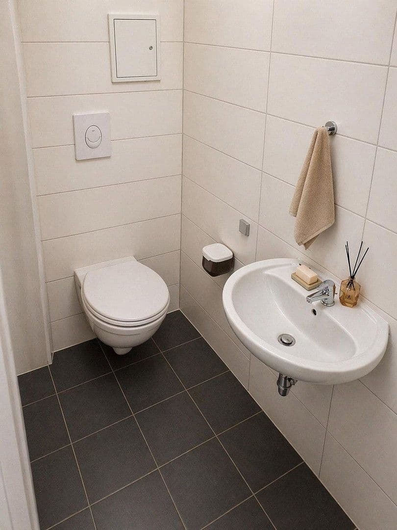 3 bedroom with open-plan kitchen flat to rent, 93 m², Messerschmiedestr. 22, Zeitz, Saxony-Anhalt 3 bedroom with open-plan kitchen flat to rent, 93 m², Messerschmiedestr. 22, Zeitz, Saxony-Anhalt