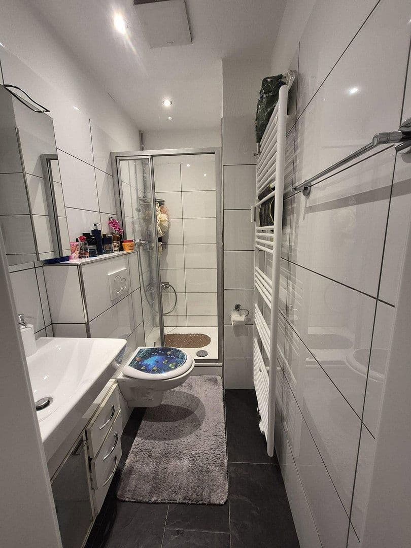 3 bedroom with open-plan kitchen flat to rent, 86 m², Neumeyerstr. 5, Remscheid, North Rhine-Westphalia 3 bedroom with open-plan kitchen flat to rent, 86 m², Neumeyerstr. 5, Remscheid, North Rhine-Westphalia
