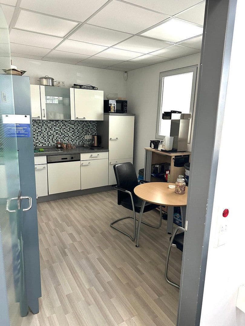 non-residential property for sale, 3,166 m², Detmold, North Rhine-Westphalia non-residential property for sale, 3,166 m², Detmold, North Rhine-Westphalia