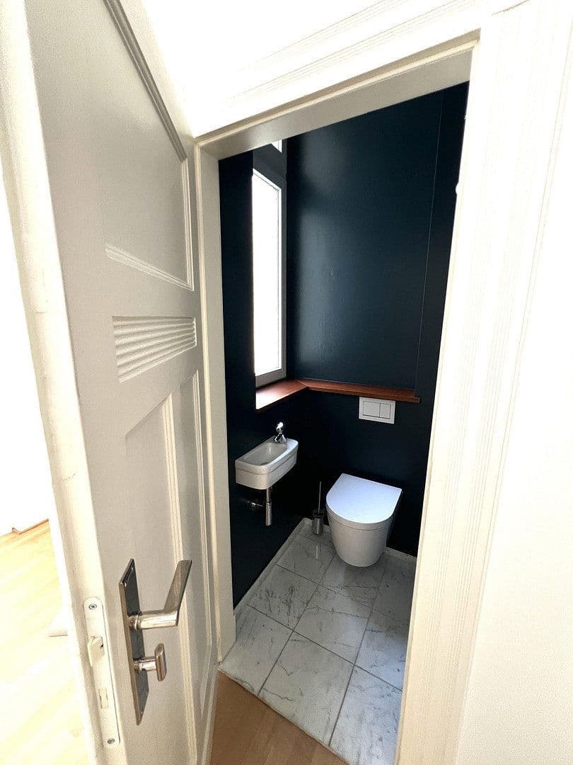5 bedroom flat for sale, 176 m², Düsseldorf, North Rhine-Westphalia 5 bedroom flat for sale, 176 m², Düsseldorf, North Rhine-Westphalia