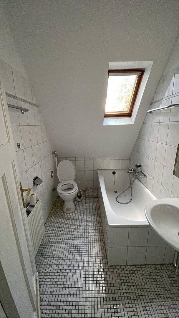 3 bedroom flat to rent, 76 m², Adalmundstraße 11, Dortmund, North Rhine-Westphalia 3 bedroom flat to rent, 76 m², Adalmundstraße 11, Dortmund, North Rhine-Westphalia