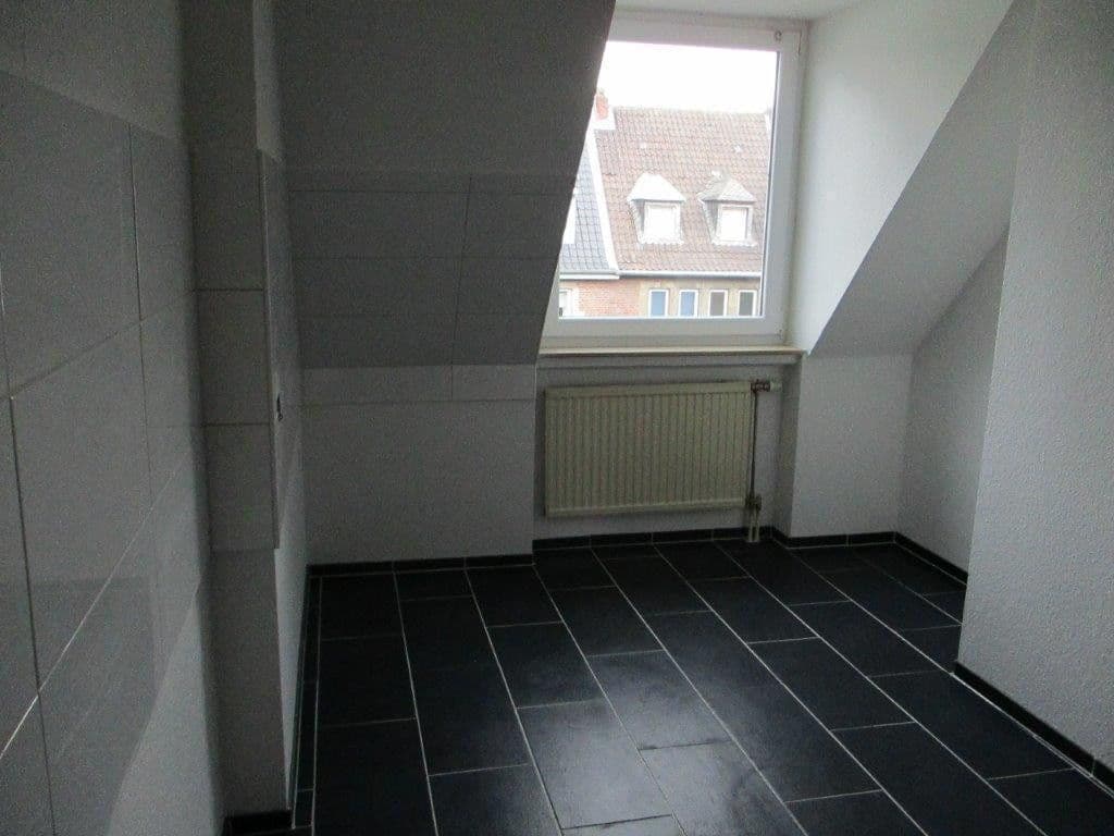 3 bedroom flat for sale, 113 m², Peterstrasse, Aachen, North Rhine-Westphalia 3 bedroom flat for sale, 113 m², Peterstrasse, Aachen, North Rhine-Westphalia