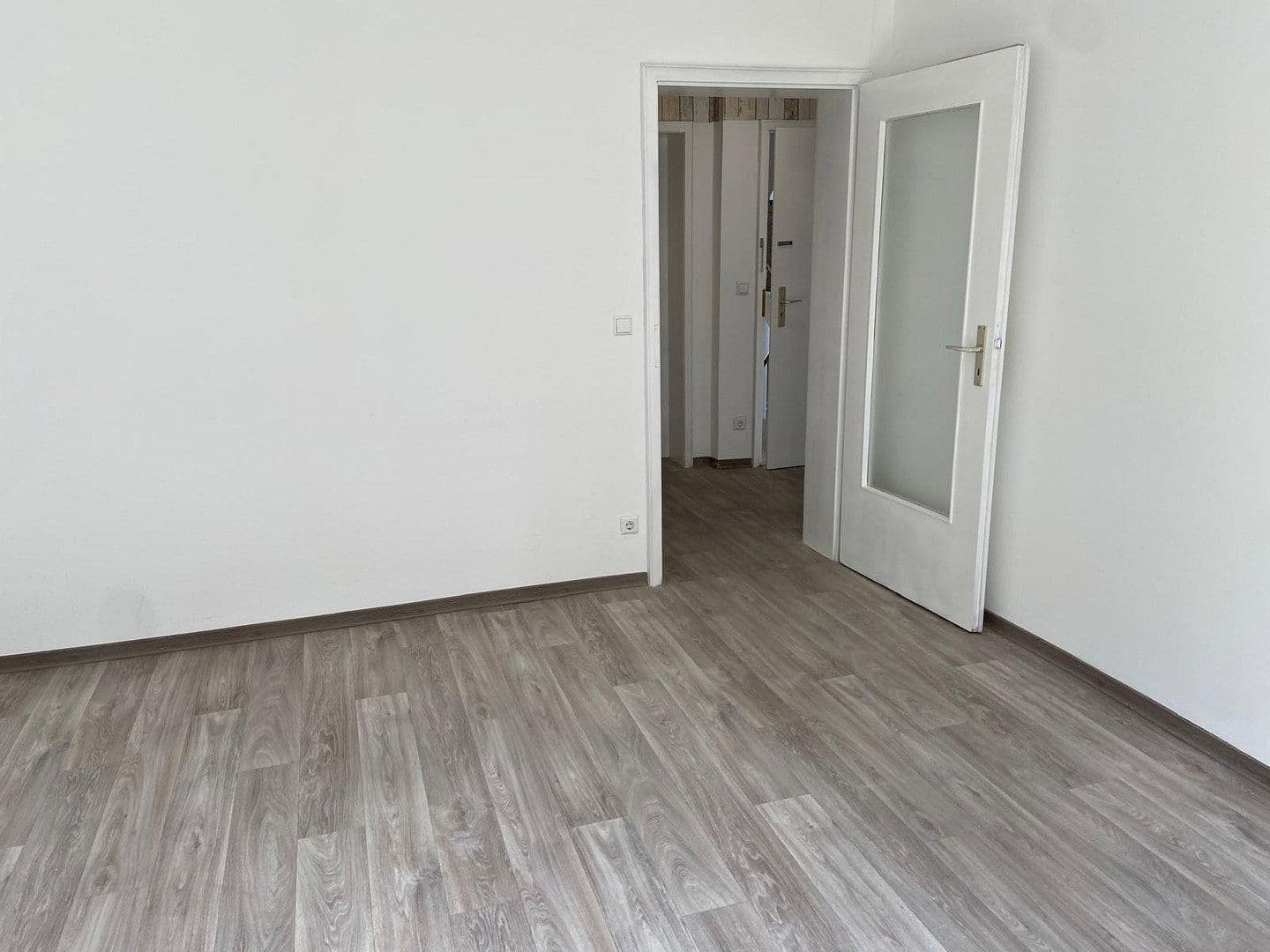 2 bedroom flat to rent, 62 m², Hockenheim, Baden-Württemberg 2 bedroom flat to rent, 62 m², Hockenheim, Baden-Württemberg