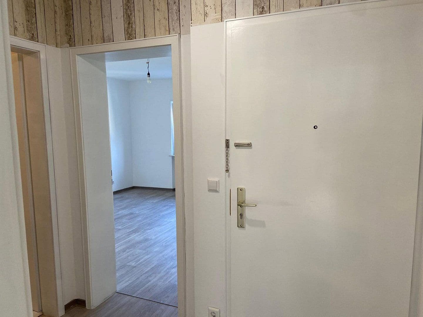 2 bedroom flat to rent, 62 m², Hockenheim, Baden-Württemberg 2 bedroom flat to rent, 62 m², Hockenheim, Baden-Württemberg