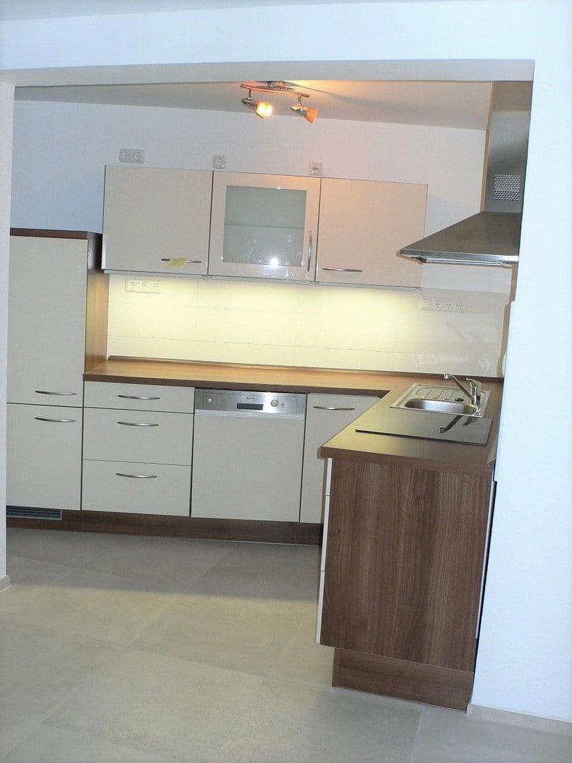 1 bedroom with open-plan kitchen flat to rent, 65 m², Mönchengladbach, North Rhine-Westphalia 1 bedroom with open-plan kitchen flat to rent, 65 m², Mönchengladbach, North Rhine-Westphalia