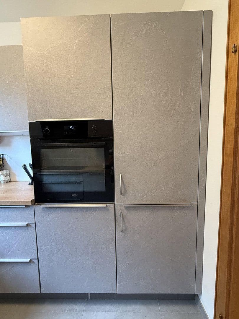 2 bedroom with open-plan kitchen flat to rent, 100 m², Köln, North Rhine-Westphalia 2 bedroom with open-plan kitchen flat to rent, 100 m², Köln, North Rhine-Westphalia