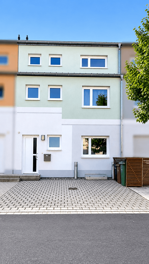 house for sale, 164 m², Adelsdorf, Bavaria house for sale, 164 m², Adelsdorf, Bavaria