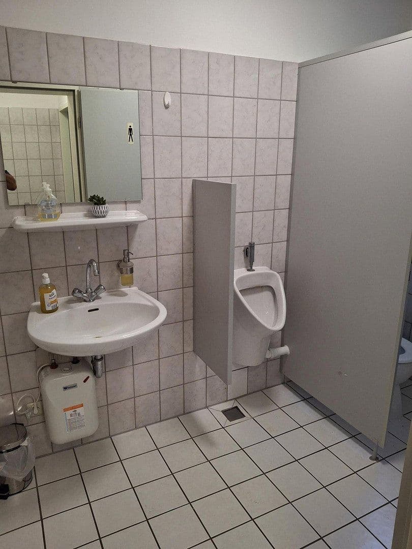 office to rent, 55 m², Oststrasse 122 B, Norderstedt, Schleswig-Holstein office to rent, 55 m², Oststrasse 122 B, Norderstedt, Schleswig-Holstein