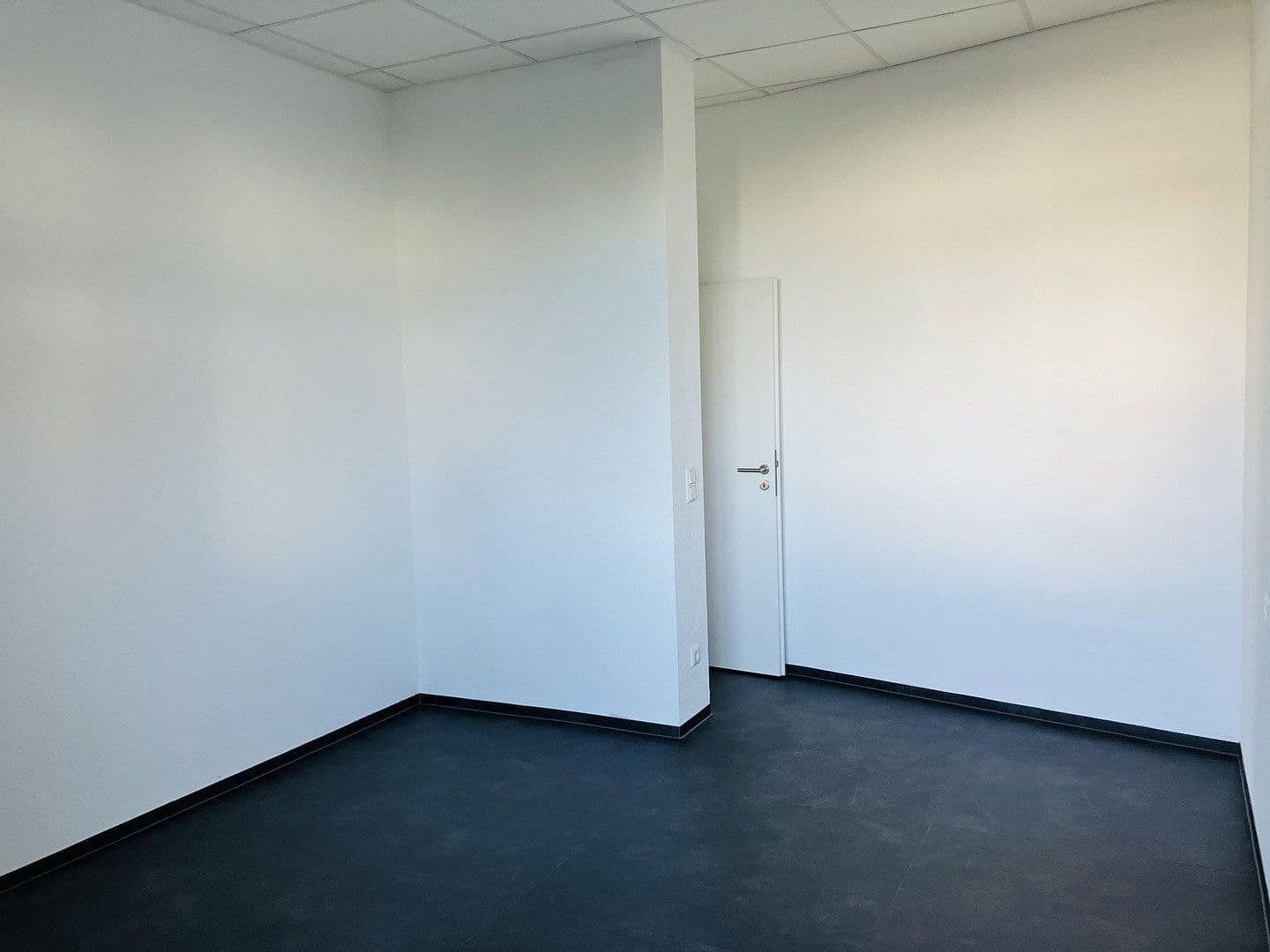 1 bedroom with open-plan kitchen flat to rent, 68 m², Hohenheimer Str. 11, Leinfelden-Echterdingen, Baden-Württemberg 1 bedroom with open-plan kitchen flat to rent, 68 m², Hohenheimer Str. 11, Leinfelden-Echterdingen, Baden-Württemberg