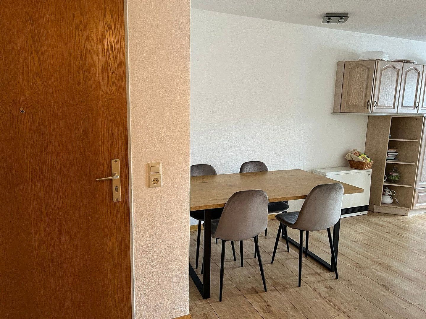3 bedroom with open-plan kitchen flat for sale, 118 m², Brunnenstr. 15/1, Krauchenwies, Baden-Württemberg 3 bedroom with open-plan kitchen flat for sale, 118 m², Brunnenstr. 15/1, Krauchenwies, Baden-Württemberg