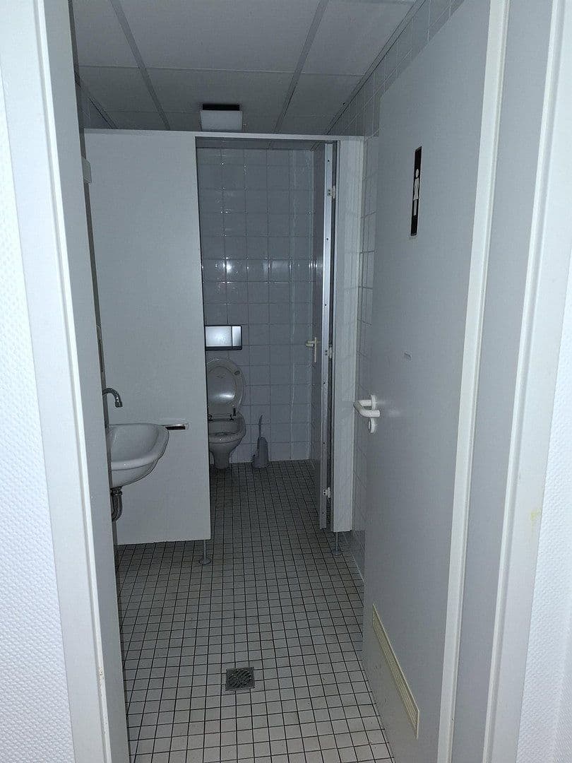 non-residential property to rent, 344 m², Am Schloßplatz 2, Sankt Wendel, Saarland non-residential property to rent, 344 m², Am Schloßplatz 2, Sankt Wendel, Saarland