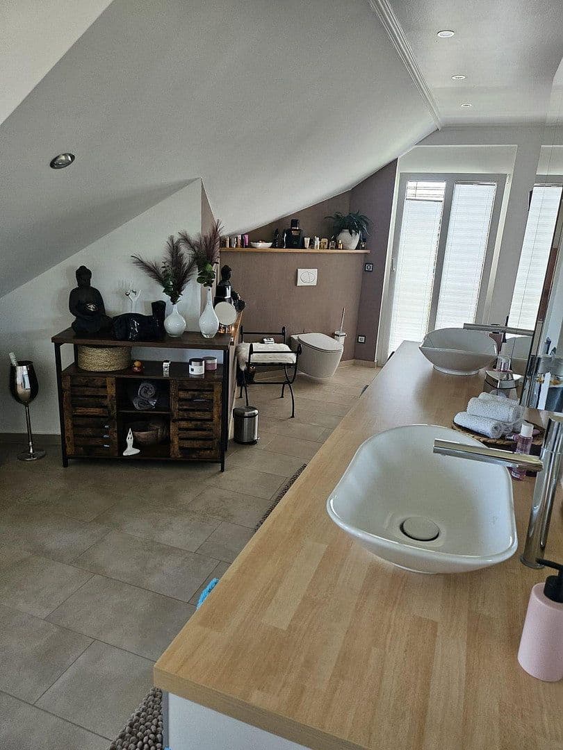 house for sale, 215 m², Voerde (Niederrhein), North Rhine-Westphalia house for sale, 215 m², Voerde (Niederrhein), North Rhine-Westphalia