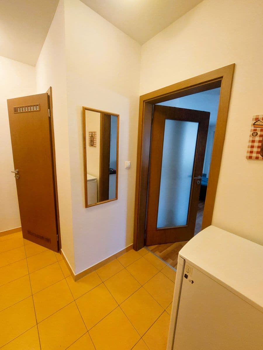 Studio flat to rent, 40 m², Babická, Prague, Prague Studio flat to rent, 40 m², Babická, Prague, Prague