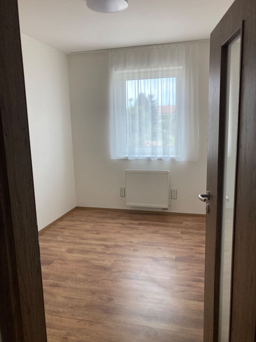 2 bedroom with open-plan kitchen flat to rent, 78 m², Ve Dvojích, Jiříkovice, Jihomoravský Region 2 bedroom with open-plan kitchen flat to rent, 78 m², Ve Dvojích, Jiříkovice, Jihomoravský Region