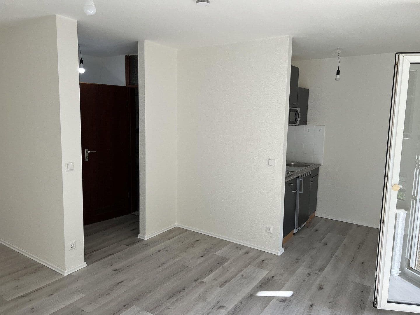 Studio flat to rent, 32 m², Braheweg 11-13, Pforzheim, Baden-Württemberg Studio flat to rent, 32 m², Braheweg 11-13, Pforzheim, Baden-Württemberg