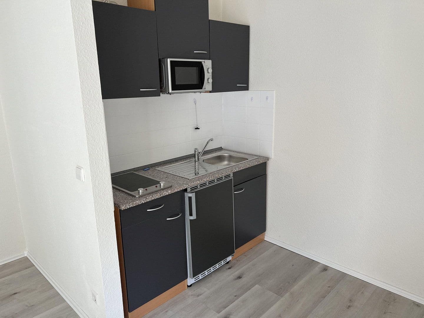 Studio flat to rent, 32 m², Braheweg 11-13, Pforzheim, Baden-Württemberg Studio flat to rent, 32 m², Braheweg 11-13, Pforzheim, Baden-Württemberg