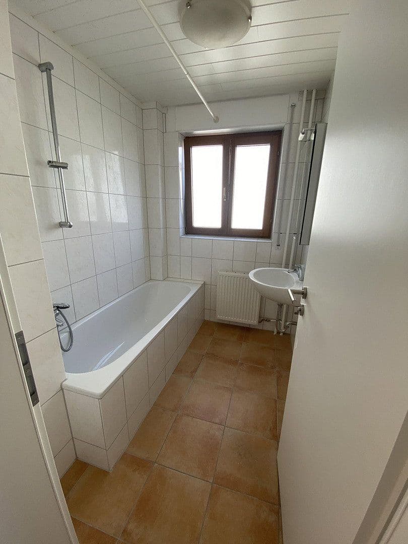flat to rent, 93 m², Weiherstraße 27, Pfinztal, Baden-Württemberg flat to rent, 93 m², Weiherstraße 27, Pfinztal, Baden-Württemberg