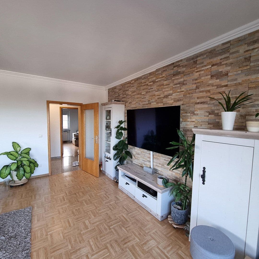 3 bedroom flat to rent, 98 m², Ettringen, Rhineland-Palatinate 3 bedroom flat to rent, 98 m², Ettringen, Rhineland-Palatinate