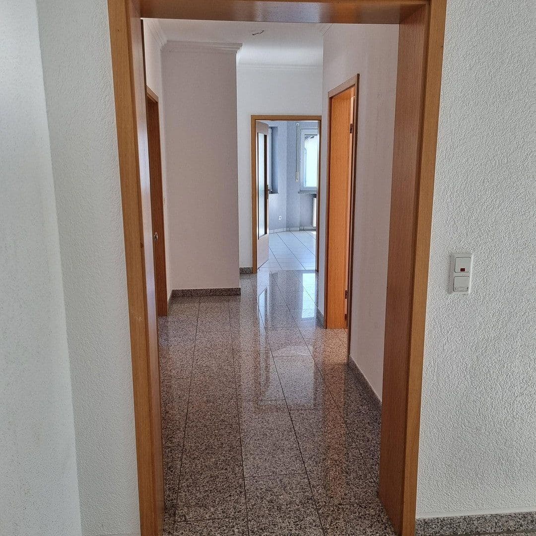3 bedroom flat to rent, 98 m², Ettringen, Rhineland-Palatinate 3 bedroom flat to rent, 98 m², Ettringen, Rhineland-Palatinate
