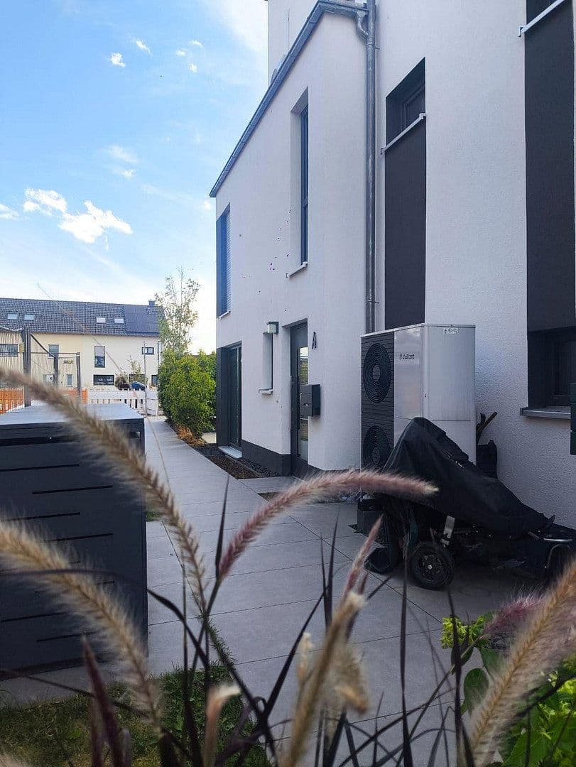 house to rent, 158 m², Pfarrer Olbert Allee 3 A, Hochheim, Hesse house to rent, 158 m², Pfarrer Olbert Allee 3 A, Hochheim, Hesse