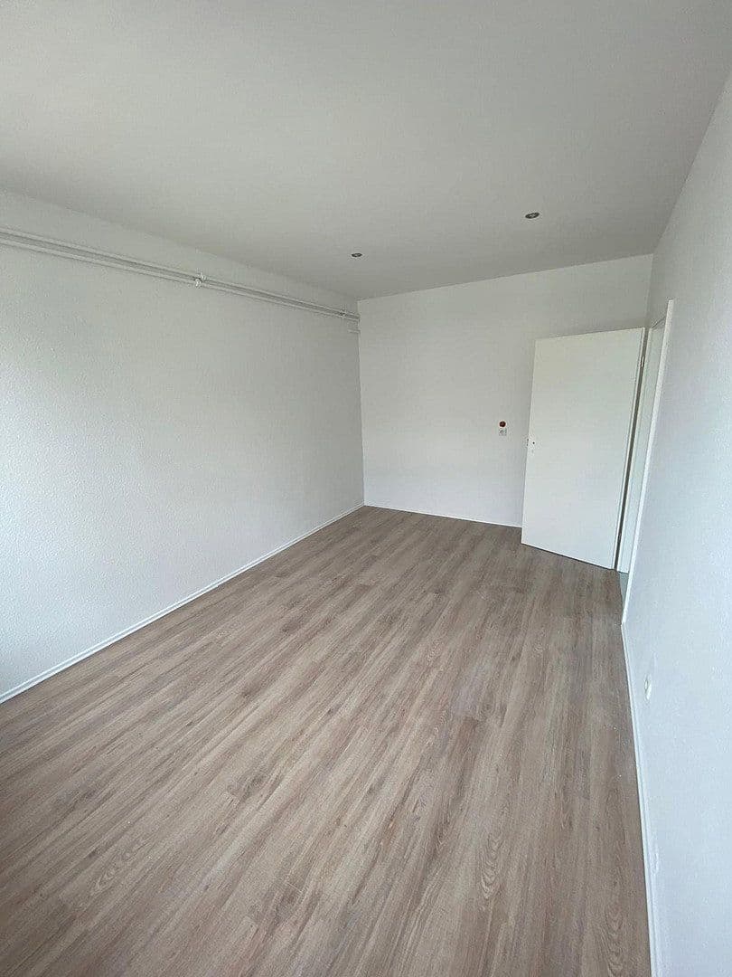 3 bedroom flat to rent, 118 m², Bahnstraße 28, Wuppertal, North Rhine-Westphalia 3 bedroom flat to rent, 118 m², Bahnstraße 28, Wuppertal, North Rhine-Westphalia