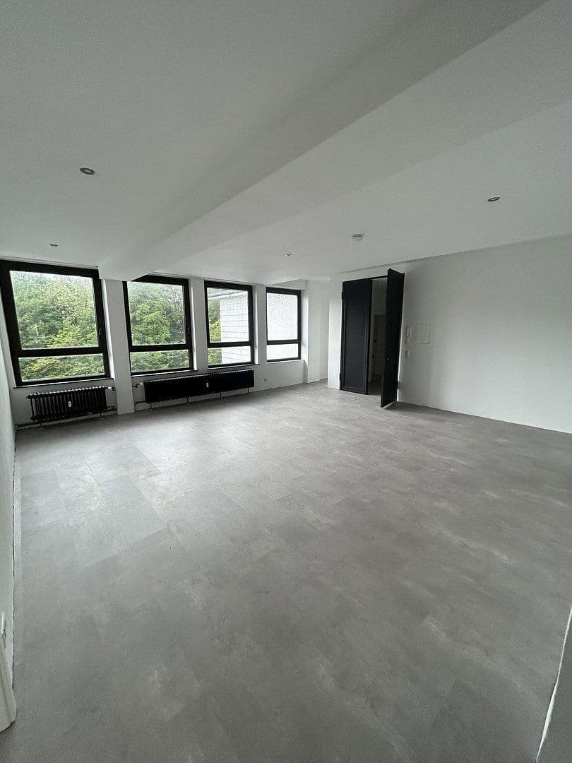 3 bedroom flat to rent, 118 m², Bahnstraße 28, Wuppertal, North Rhine-Westphalia 3 bedroom flat to rent, 118 m², Bahnstraße 28, Wuppertal, North Rhine-Westphalia