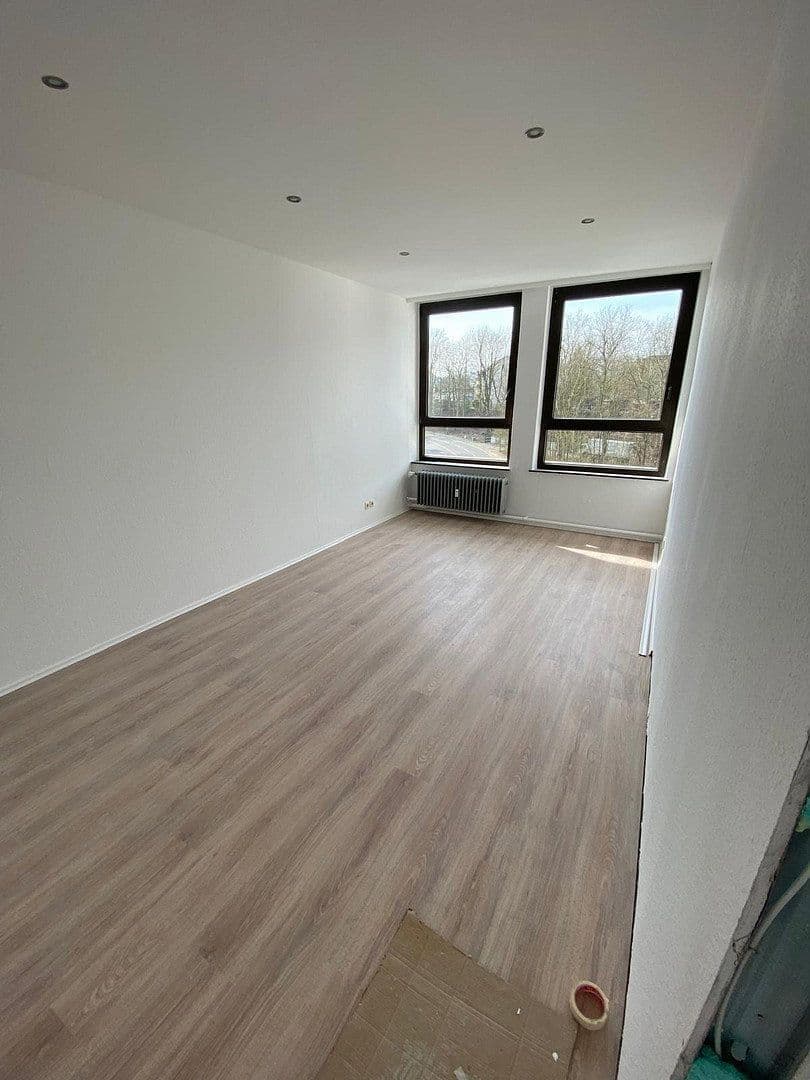3 bedroom flat to rent, 118 m², Bahnstraße 28, Wuppertal, North Rhine-Westphalia 3 bedroom flat to rent, 118 m², Bahnstraße 28, Wuppertal, North Rhine-Westphalia