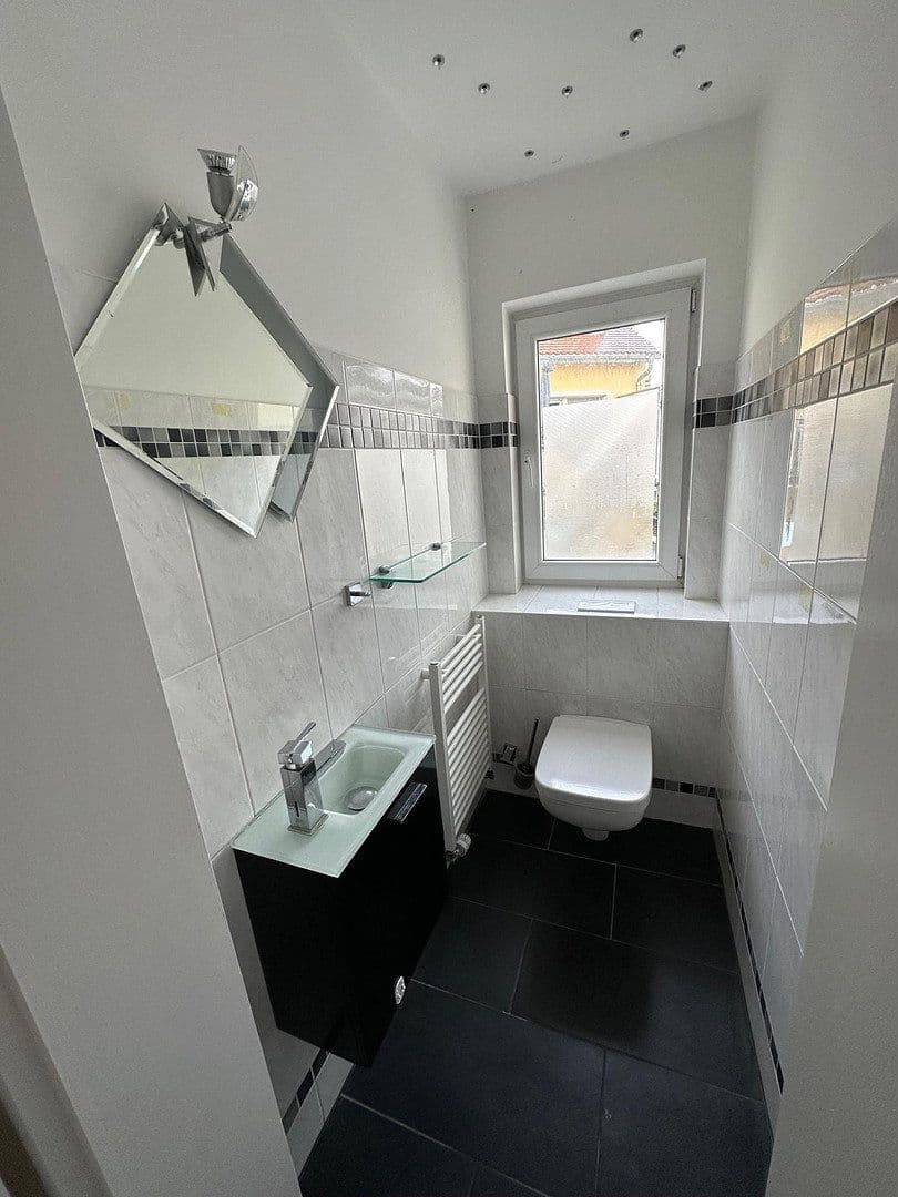 house to rent, 186 m², Frankfurt-Harheim, Hesse house to rent, 186 m², Frankfurt-Harheim, Hesse