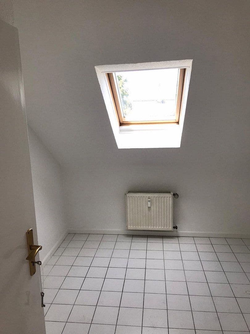 1 bedroom flat to rent, 33 m², Neuenweg 9, Bergisch Gladbach, North Rhine-Westphalia 1 bedroom flat to rent, 33 m², Neuenweg 9, Bergisch Gladbach, North Rhine-Westphalia
