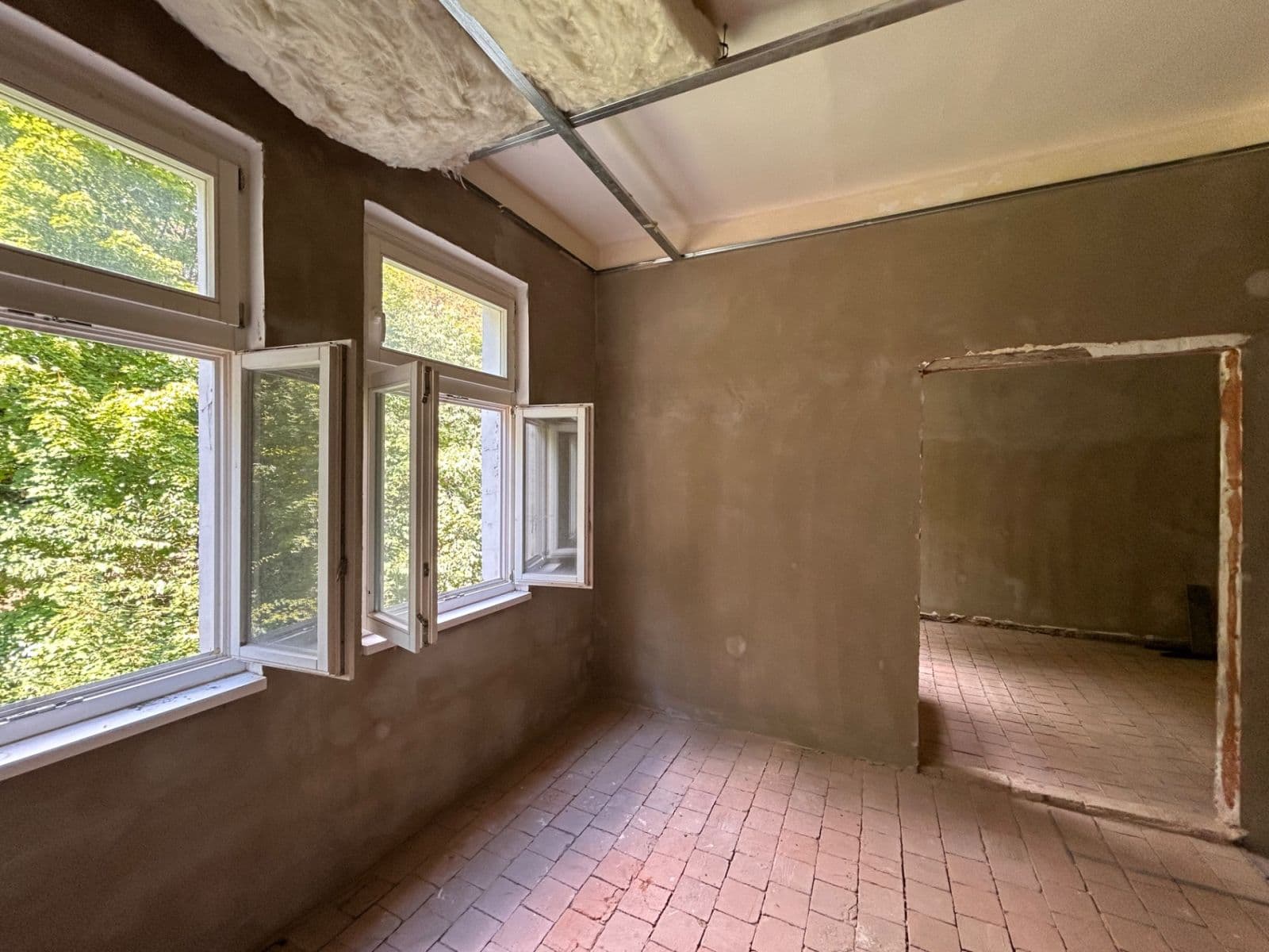 4 bedroom with open-plan kitchen flat for sale, 151 m², Sadová, Karlovy Vary, Karlovarský Region 4 bedroom with open-plan kitchen flat for sale, 151 m², Sadová, Karlovy Vary, Karlovarský Region