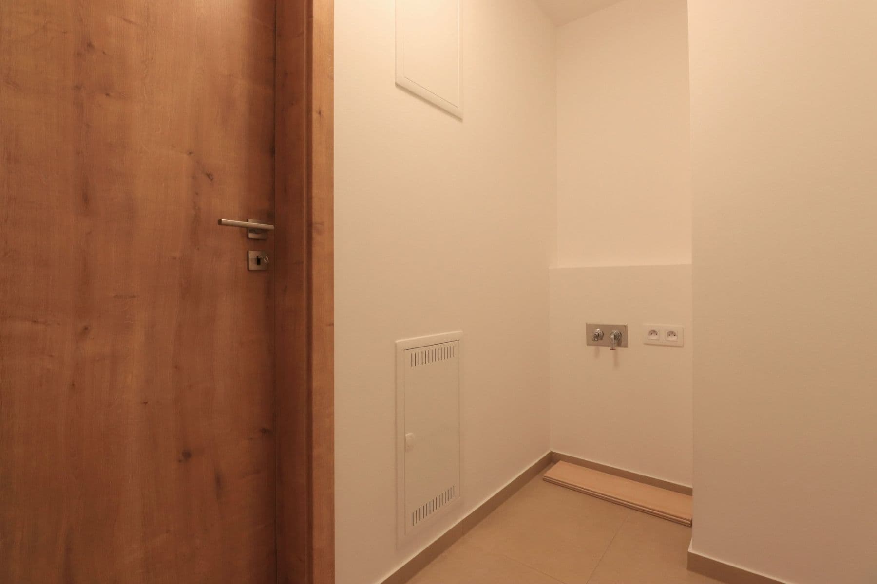1 bedroom with open-plan kitchen flat to rent, 56 m², Střídavá, Prague, Prague 1 bedroom with open-plan kitchen flat to rent, 56 m², Střídavá, Prague, Prague
