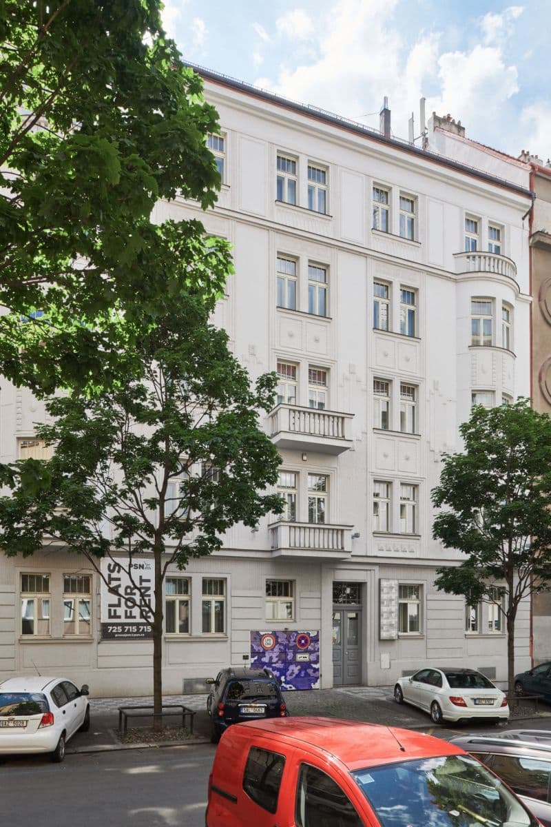 2 bedroom with open-plan kitchen flat to rent, 109 m², Laubova, Prague, Prague 2 bedroom with open-plan kitchen flat to rent, 109 m², Laubova, Prague, Prague