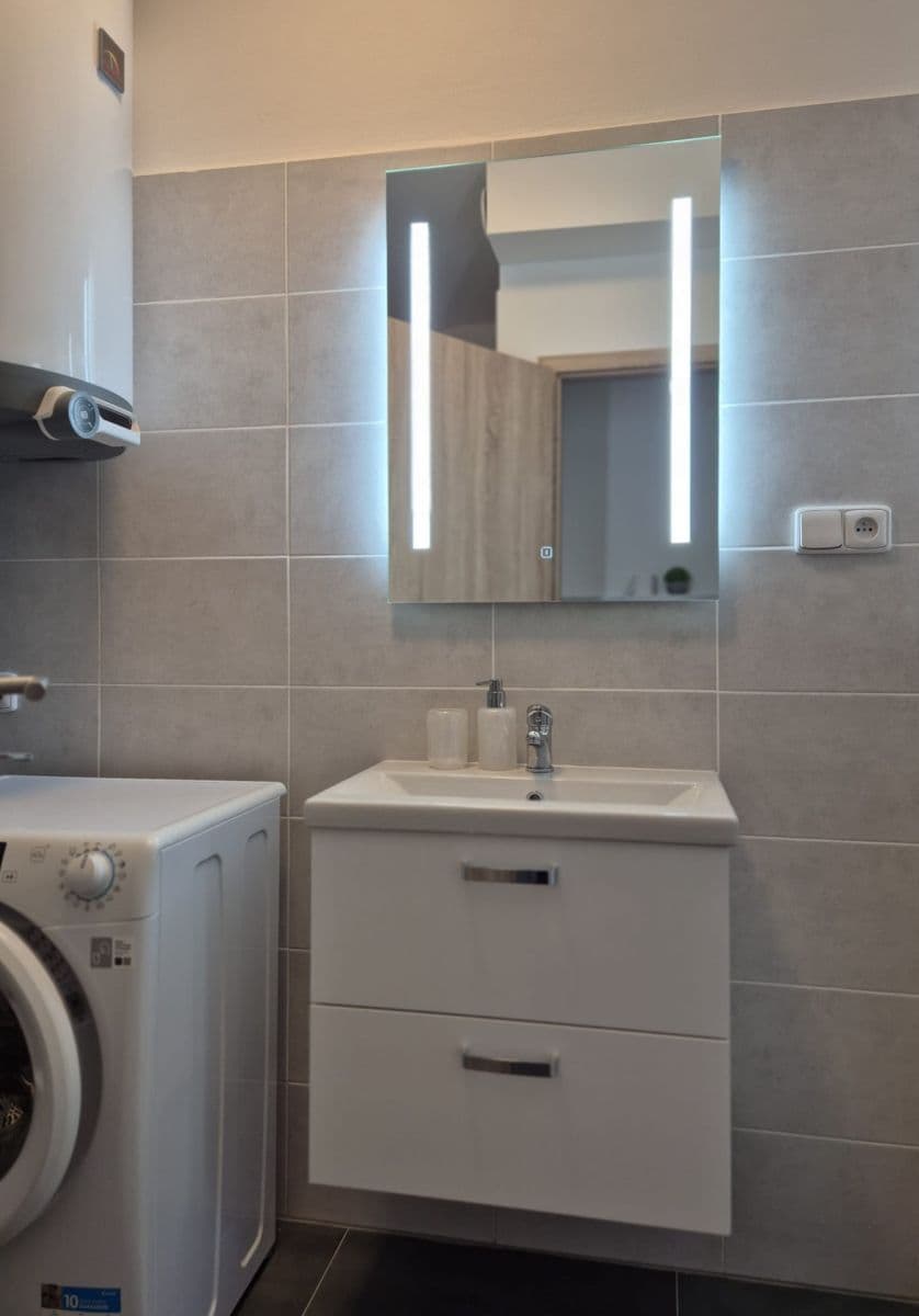 1 bedroom with open-plan kitchen flat to rent, 41 m², Kladenská, Hostouň, Středočeský Region 1 bedroom with open-plan kitchen flat to rent, 41 m², Kladenská, Hostouň, Středočeský Region